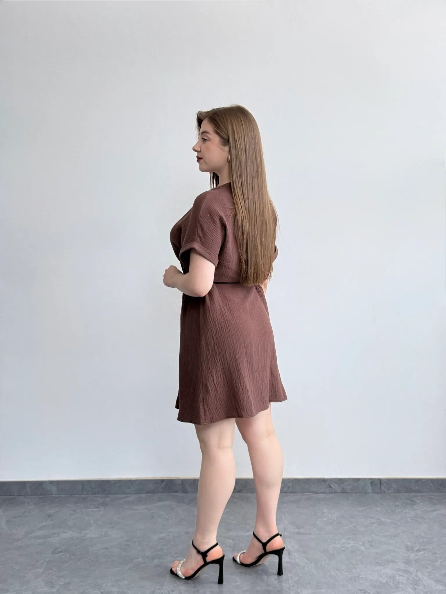 Сукня з мусліну з регуляторами