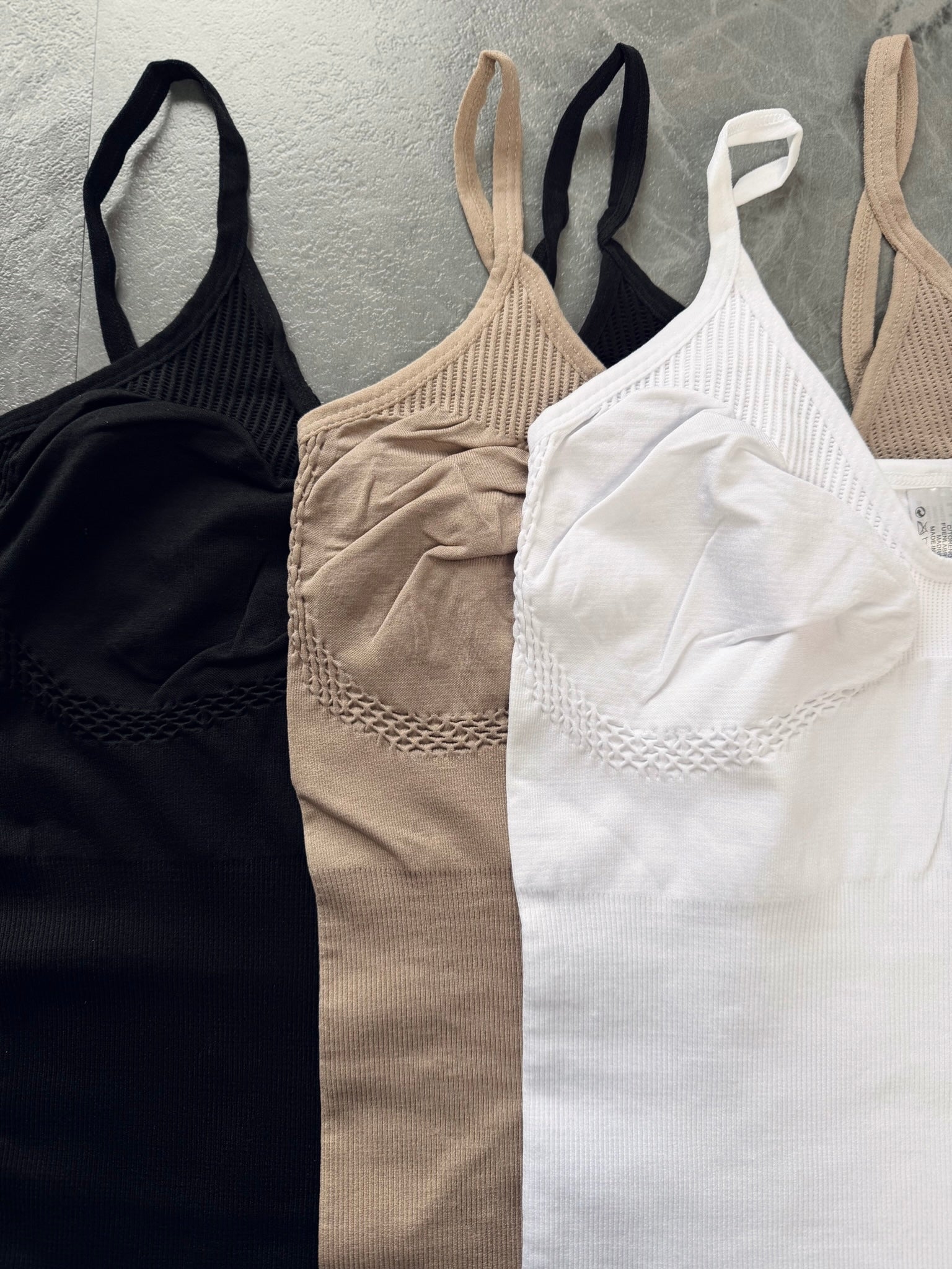 Коригуюча майка