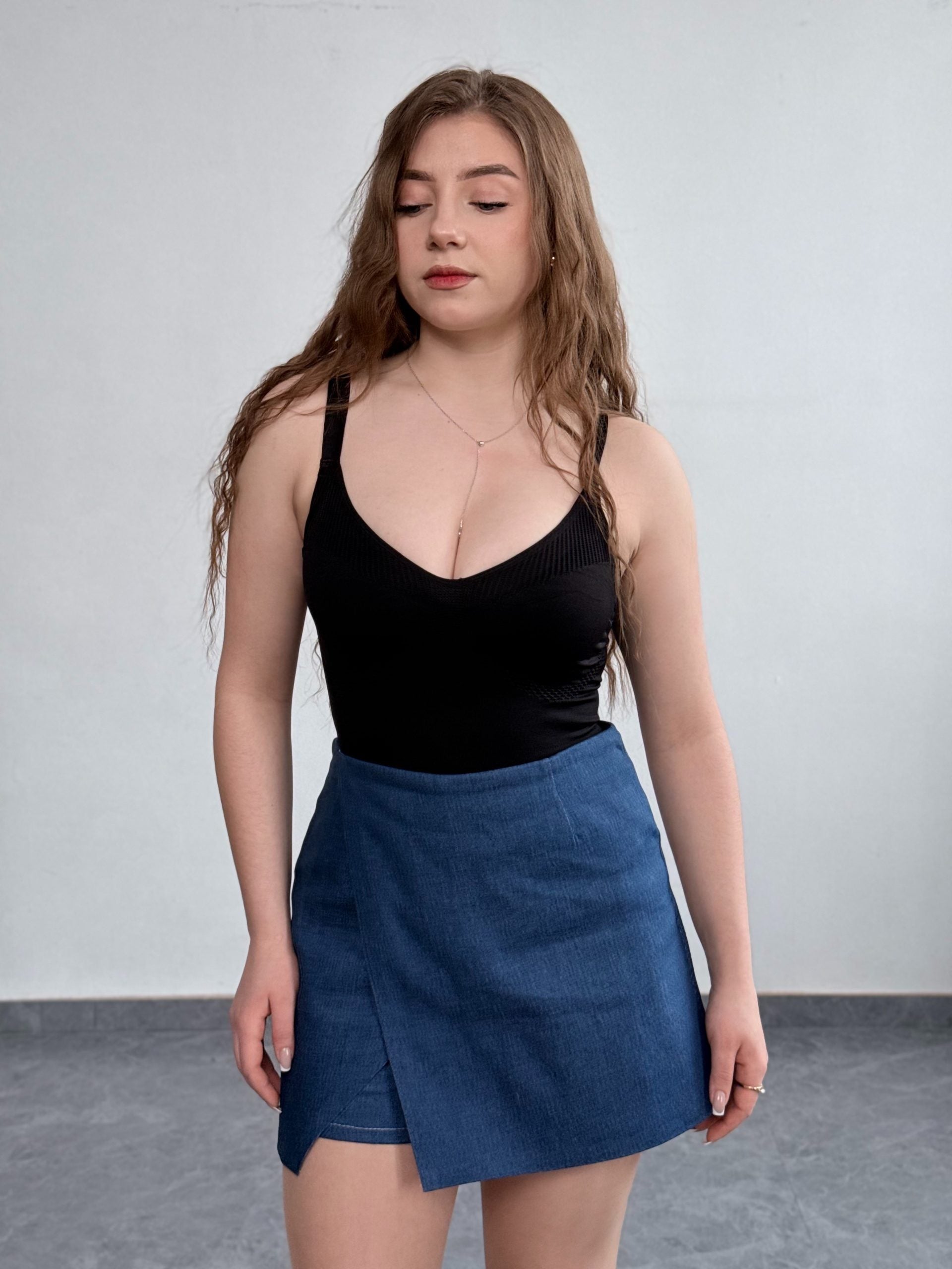 Коригуюча майка