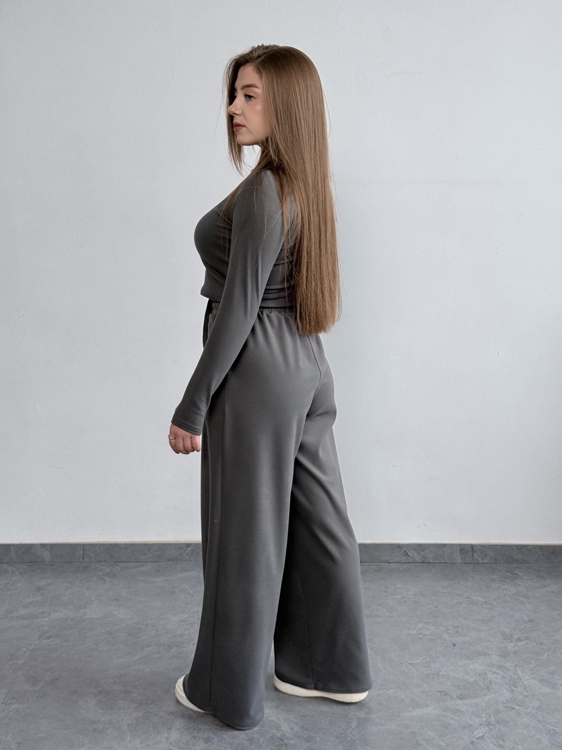 Костюм з тканини пума