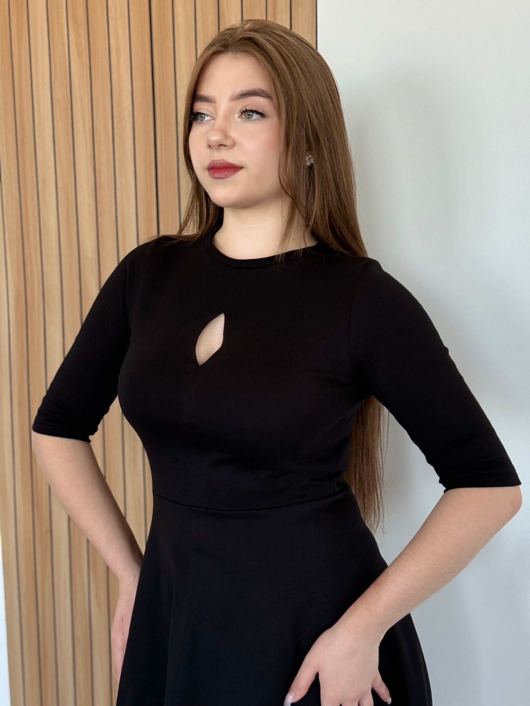 Сукня міні зі спідницею сонце