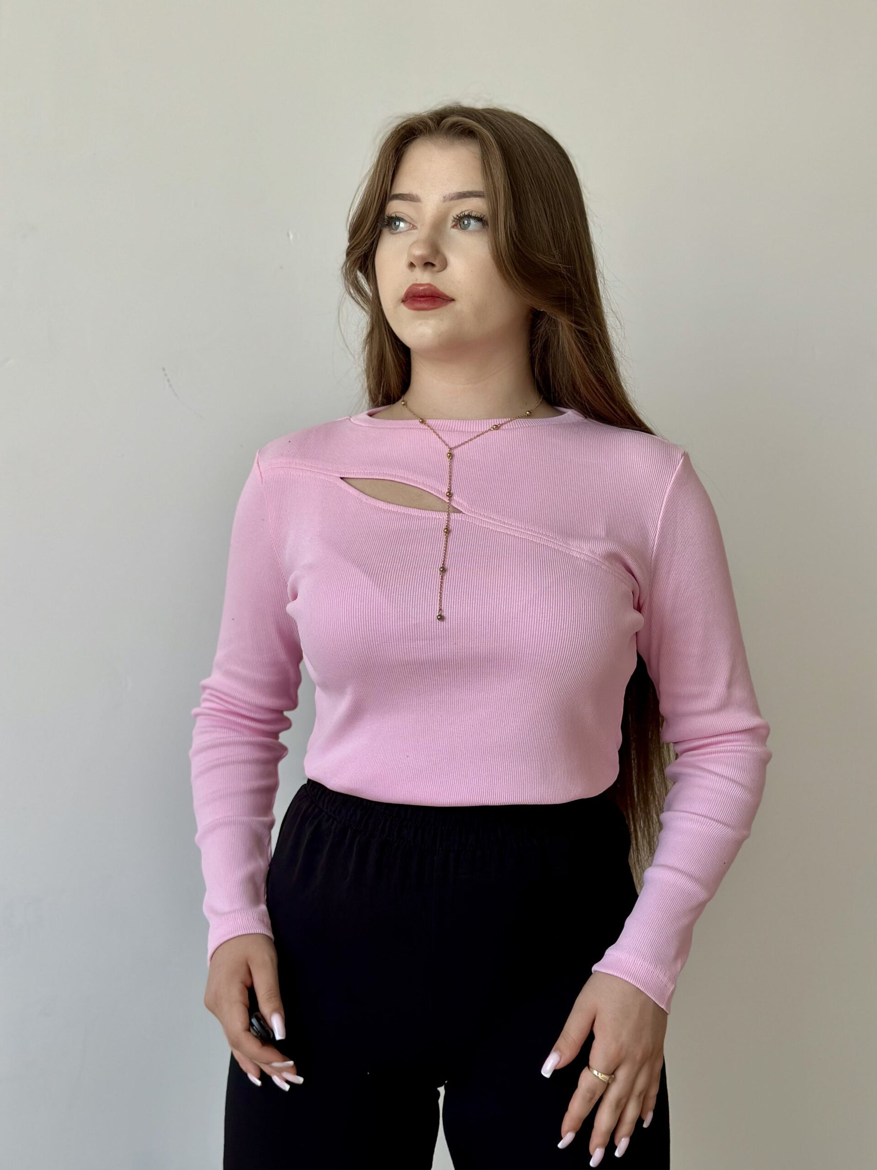 Кофта в рубчик з вирізом