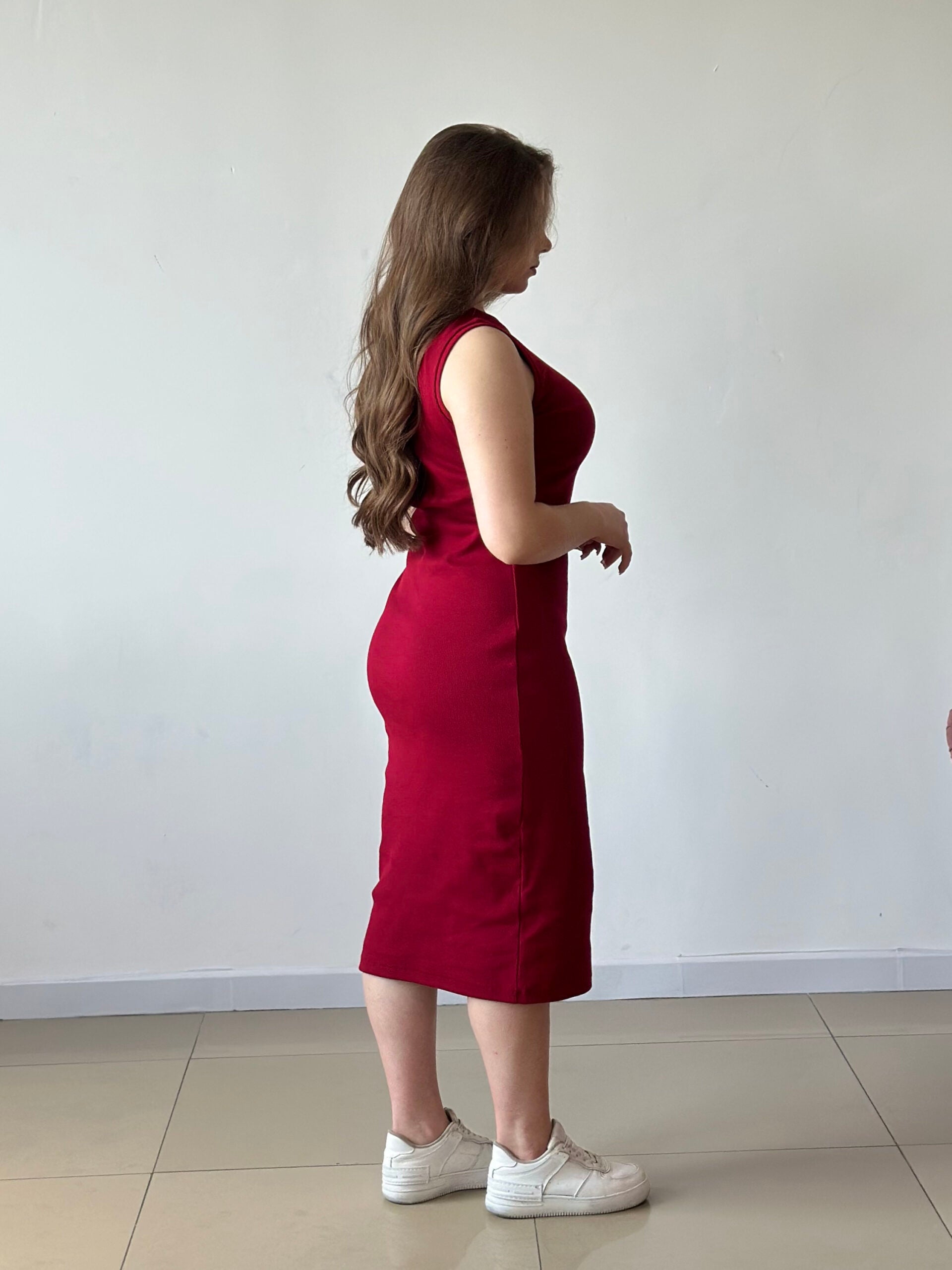 Сукня міді