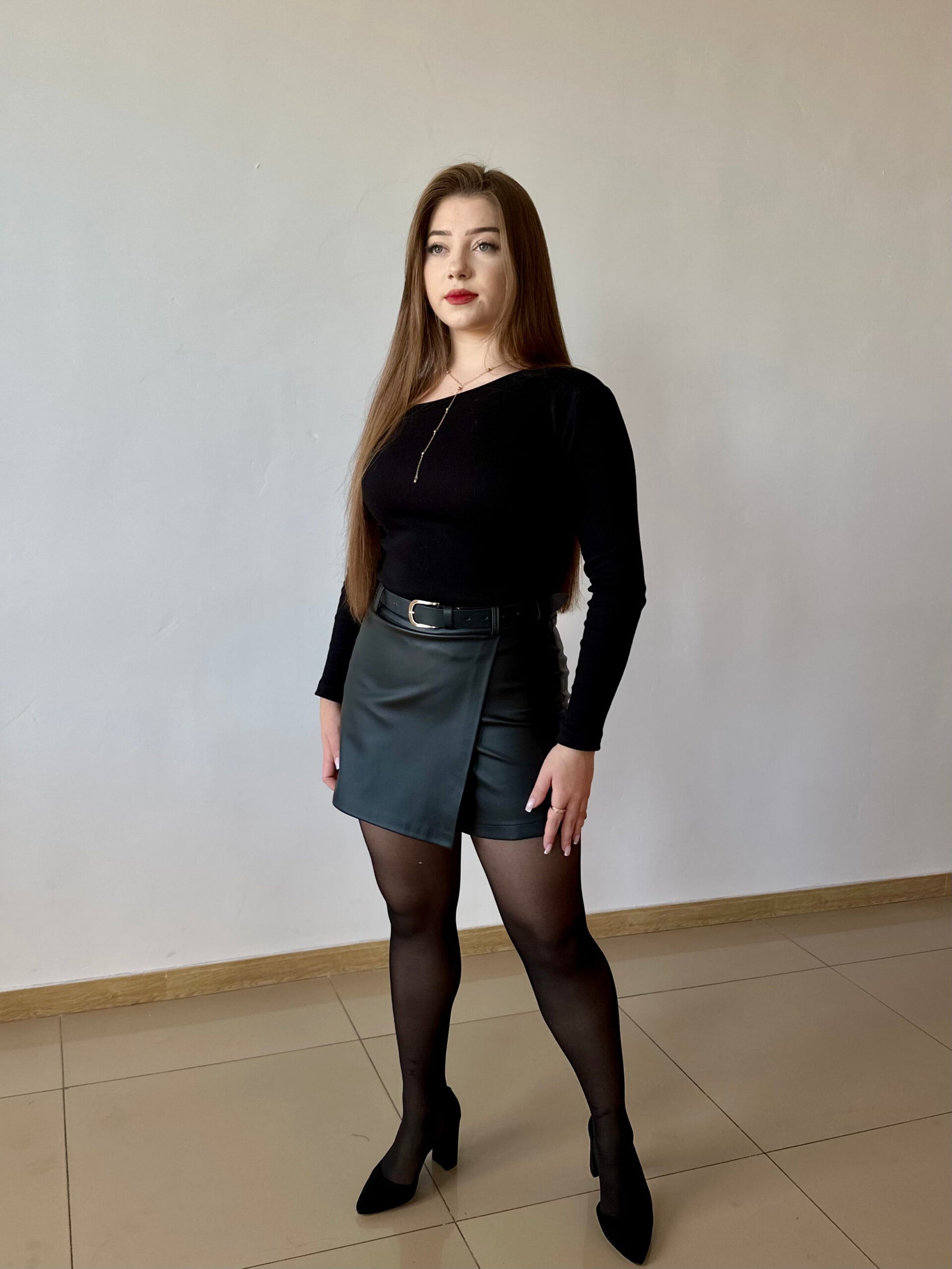 Шкіряні шорти-спідниця