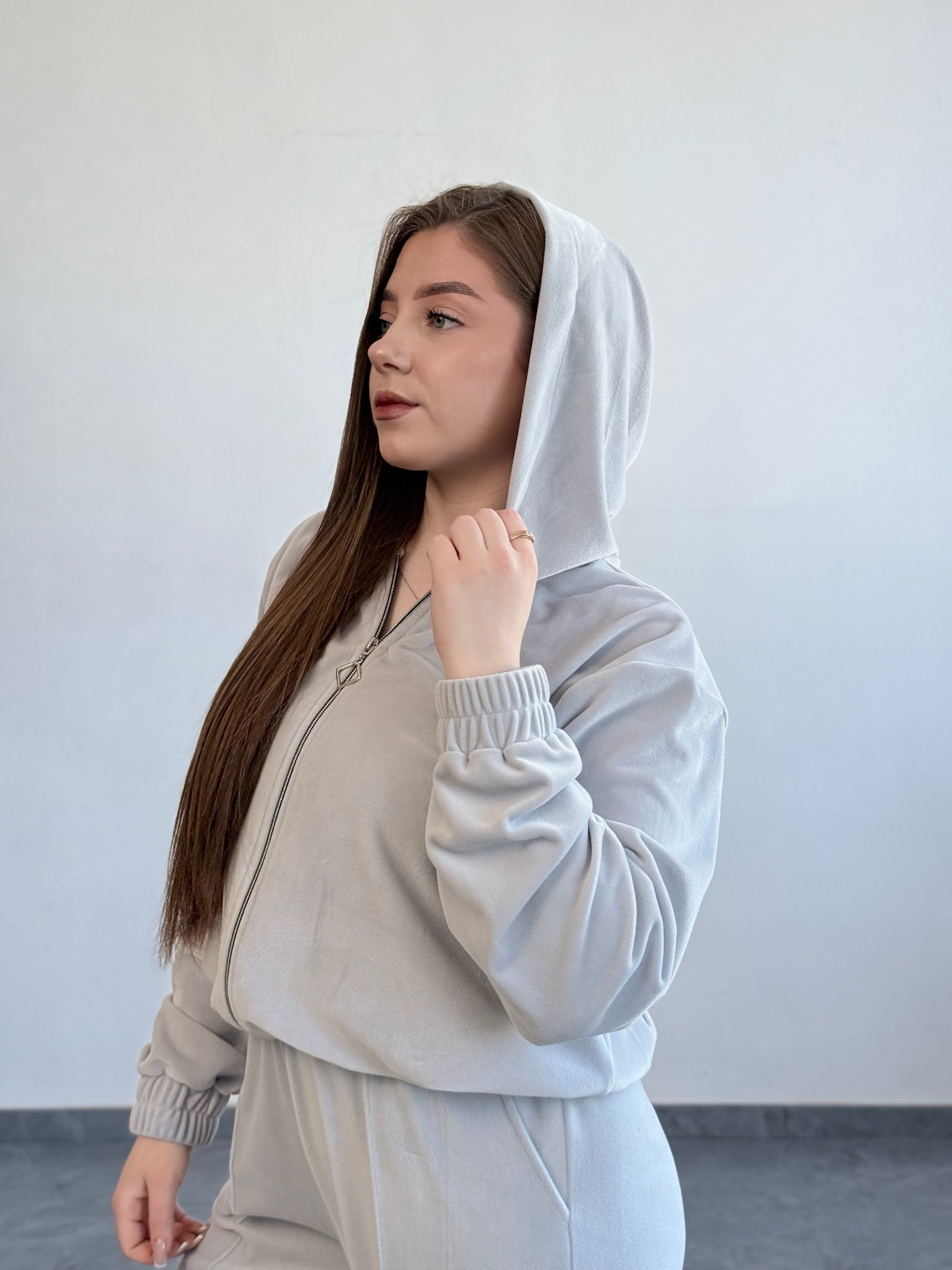 Велюровий костюм зі зіпкою