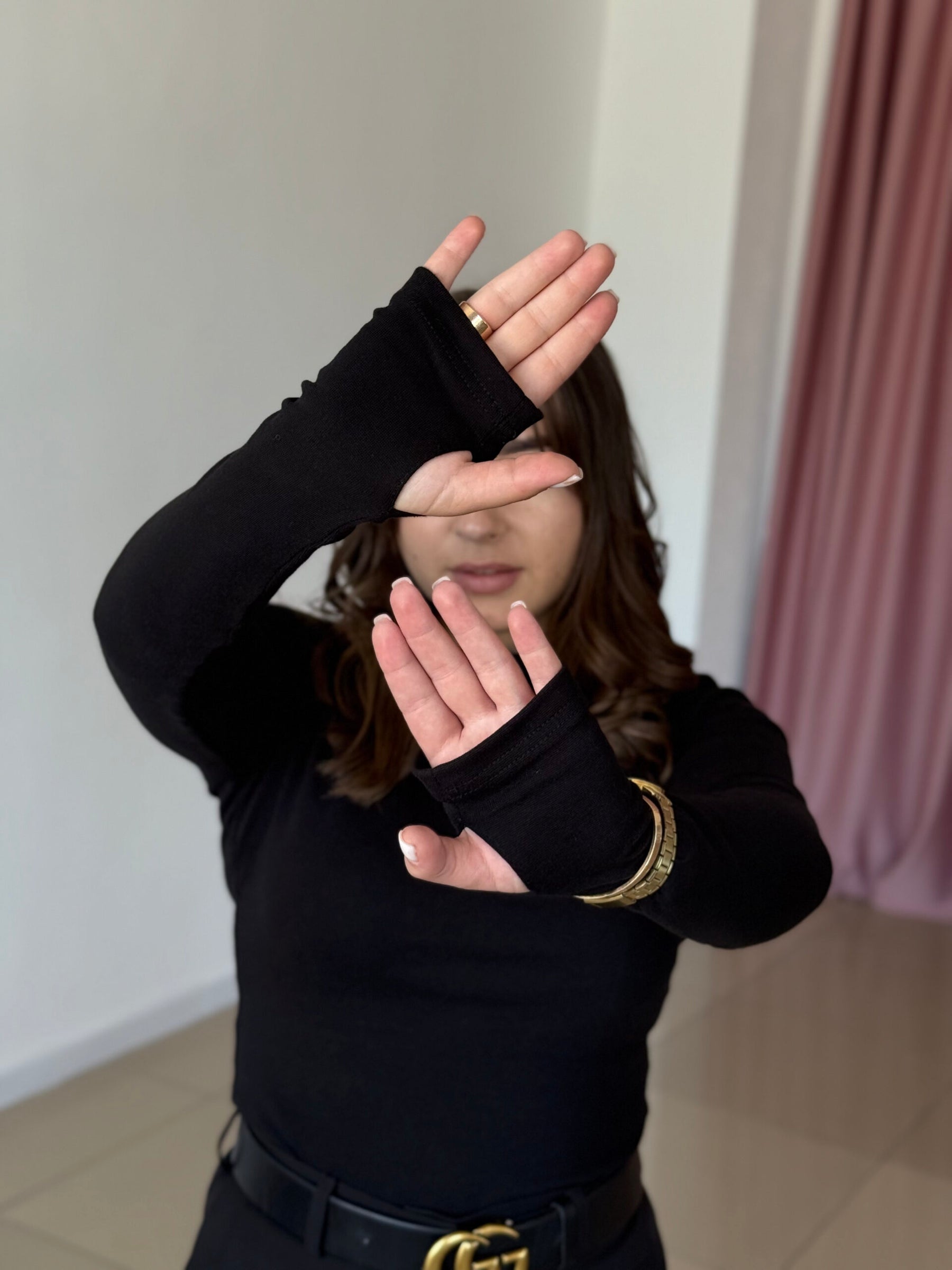 Котоновий лонгслів з пальчиком