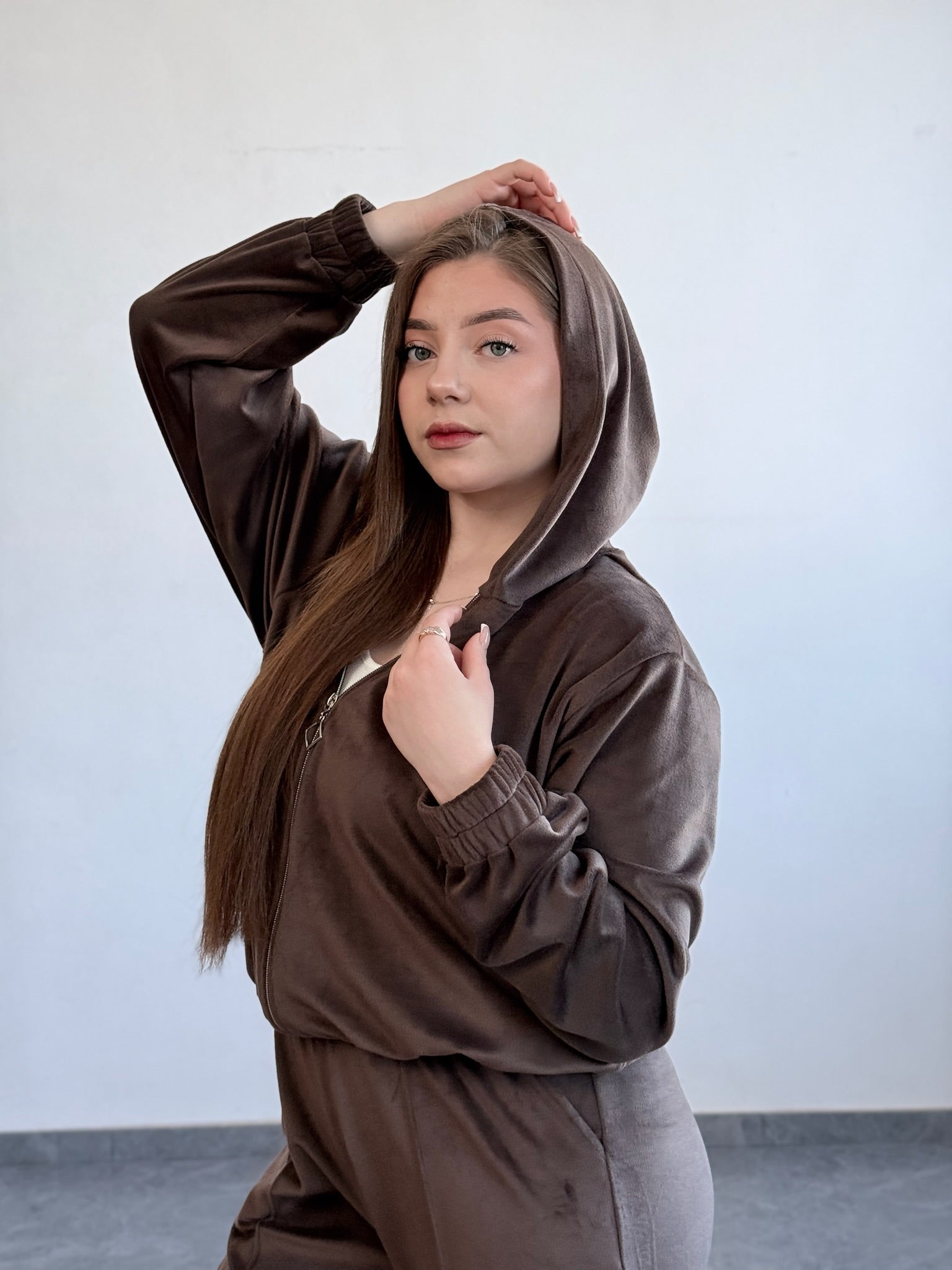 Велюровий костюм зі зіпкою