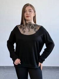 Ангорова кофта з мереживом